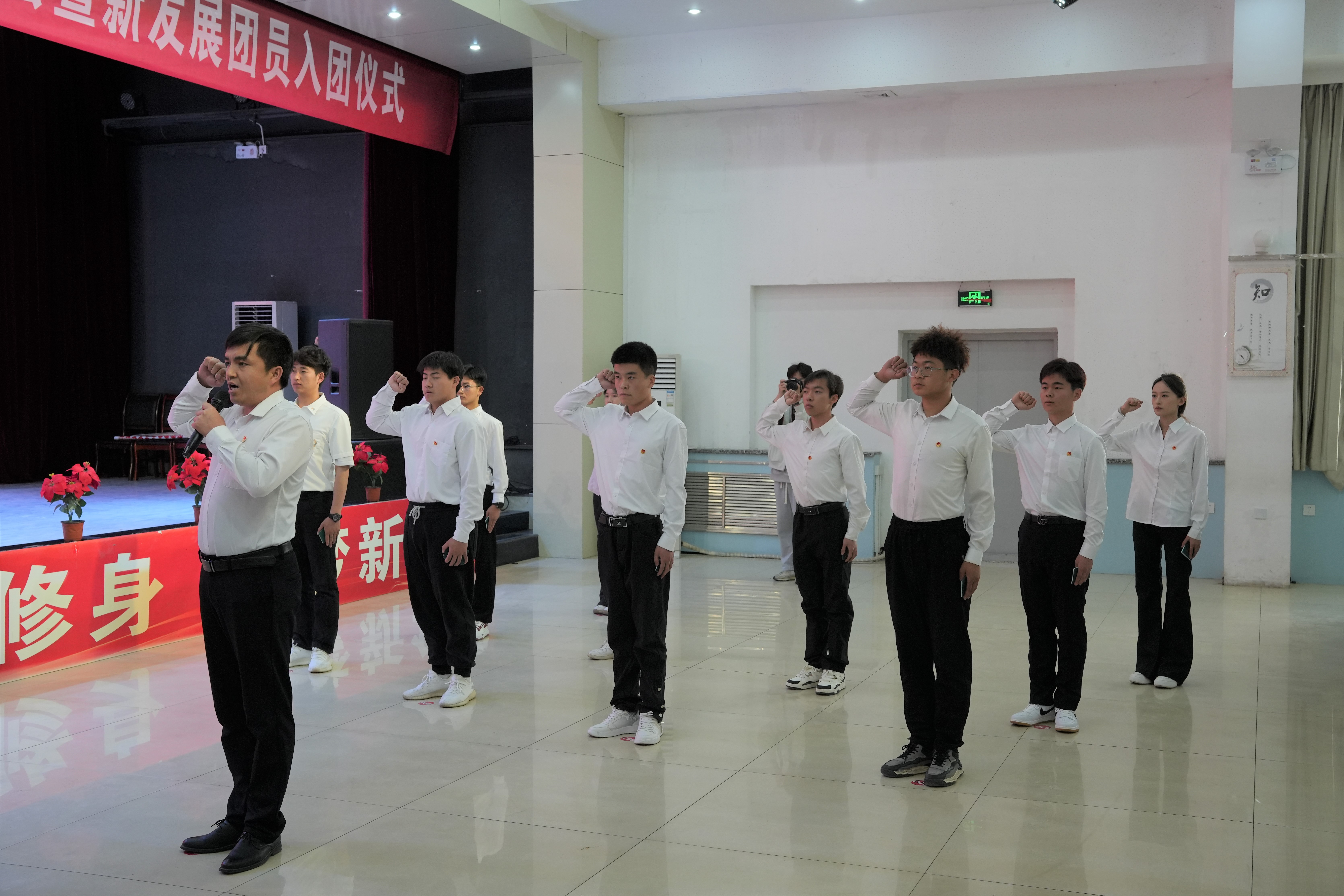 入團(tuán)宣誓-2.JPG